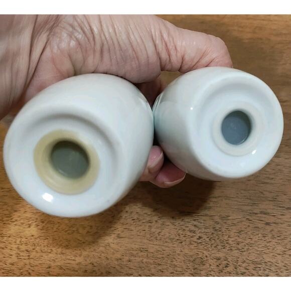 Vintage Better Homes & Gardens Salt And Pepper Set Ceramic White - Picture 7 of 11
